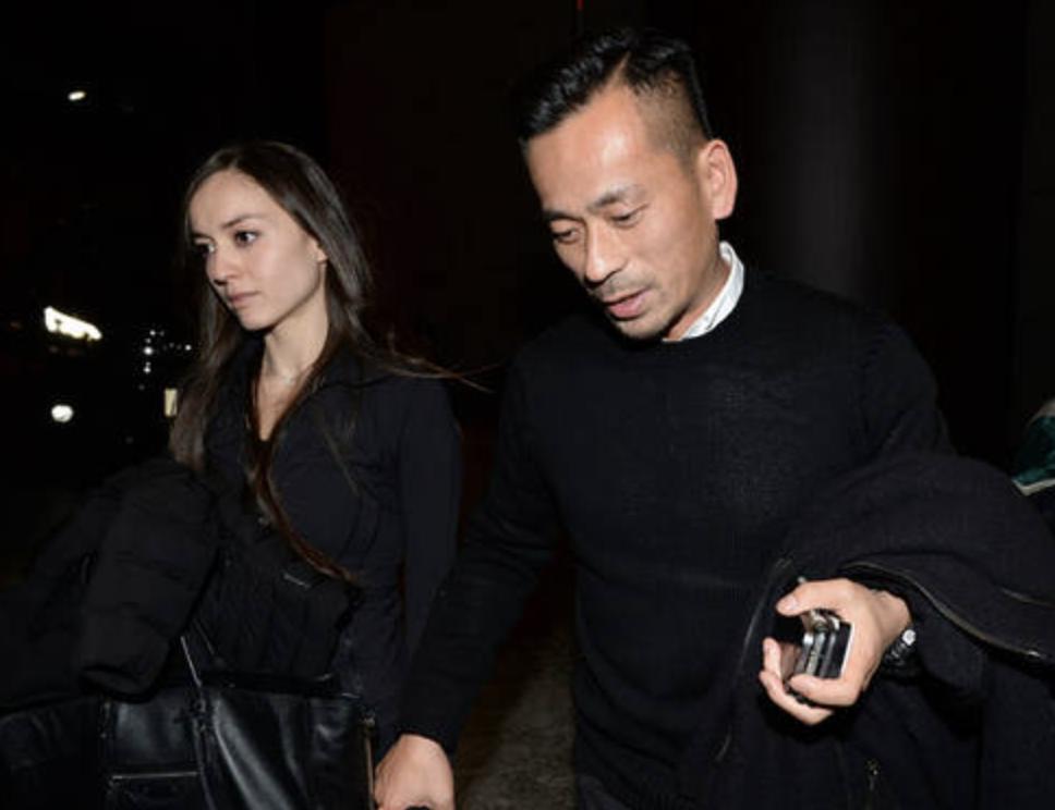 洗米华和赌王何鸿燊谁有钱,洗米华和赌王何鸿燊