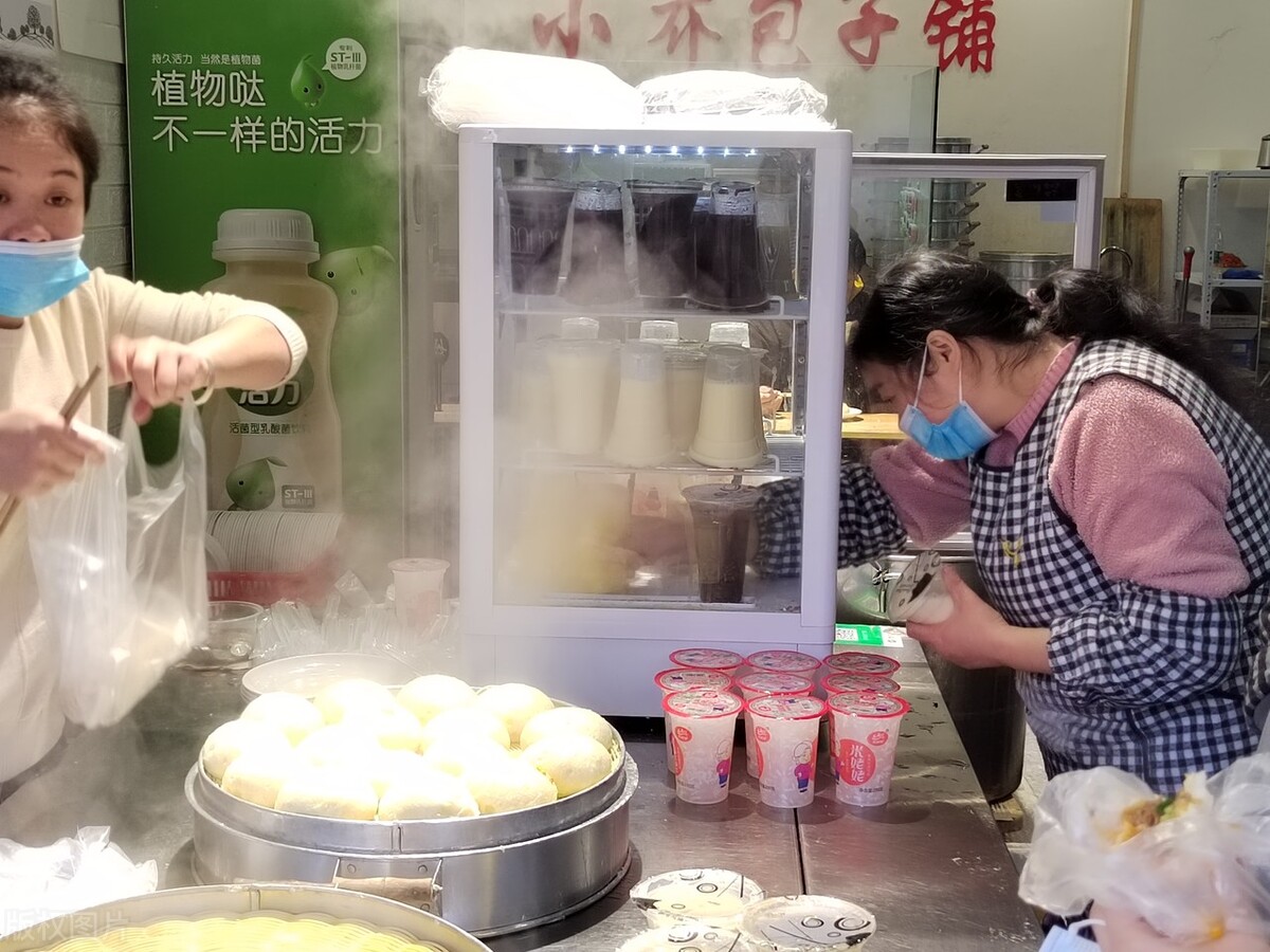 夫妻开一家早餐包子店大概多少钱,夫妻开个包子铺大概要投入多少钱