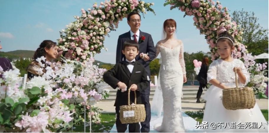 剧组为了省钱请大学生当群演,剧组节约成本演员不够跑龙套