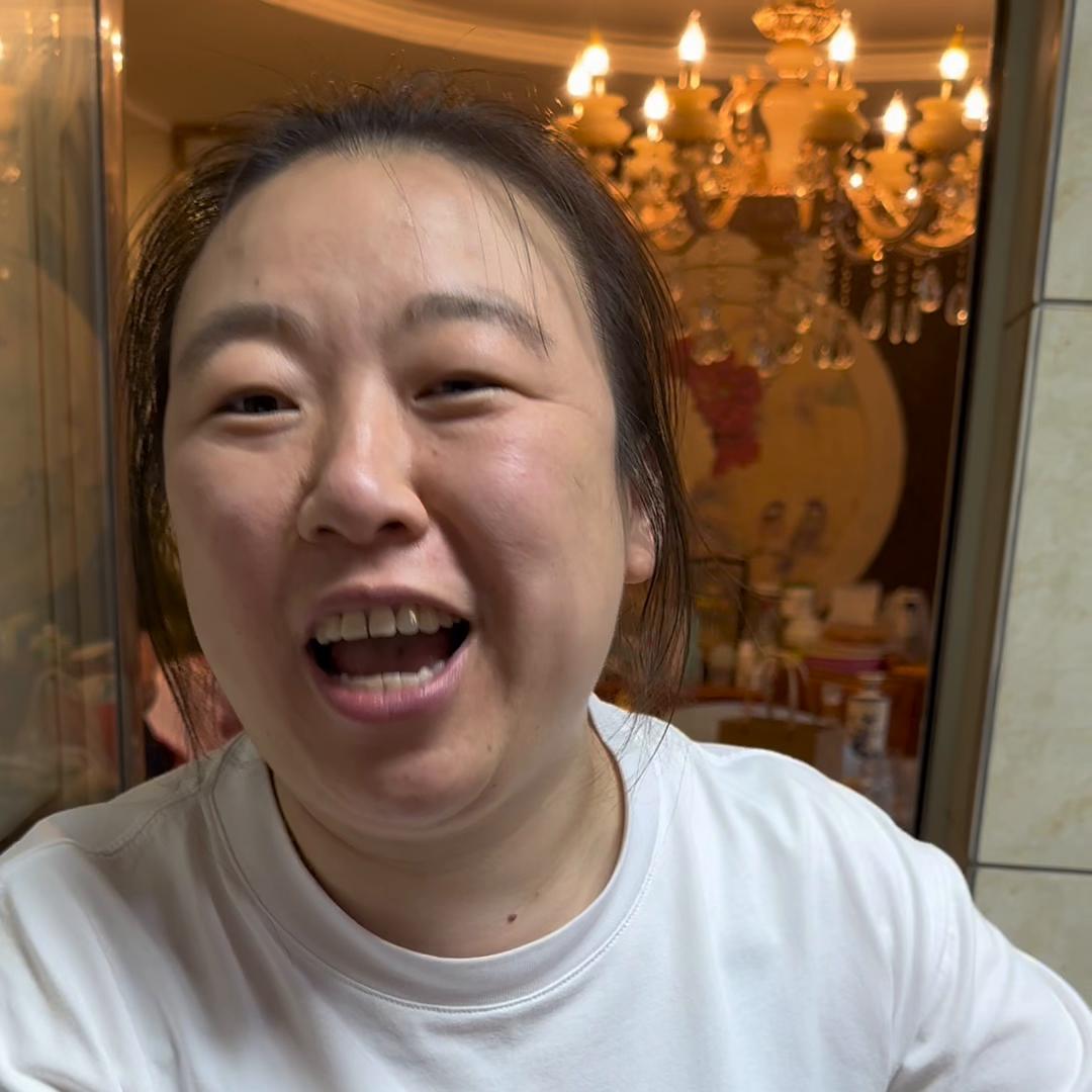 二姨好多年没来，这次回来我们就带她各种吃吃吃……但晚饭...