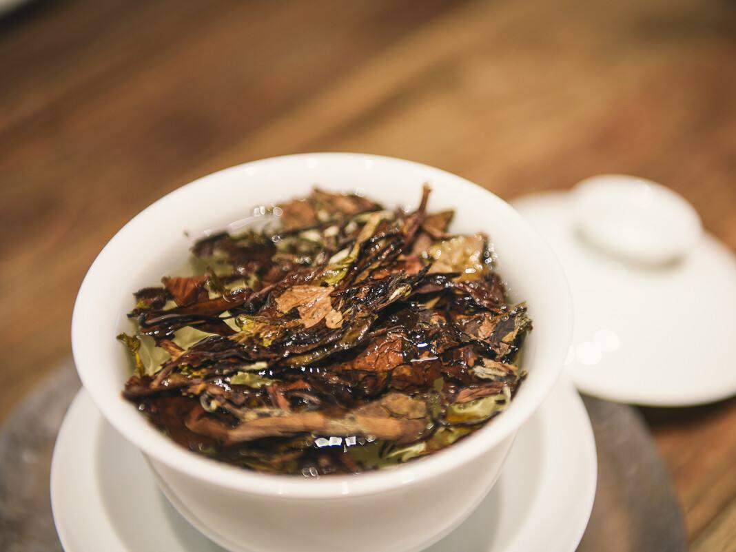 寒冷的冬天来了冬季喝什么茶好,冬季喝的茶首选什么茶