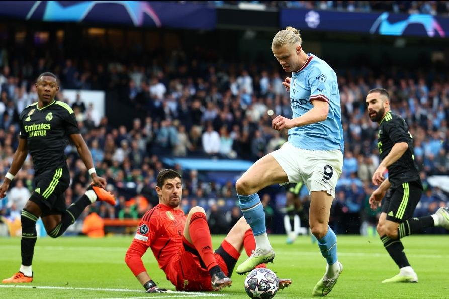 欧冠决赛是打一场还是两场,欧冠经典回顾伊斯坦布尔之夜