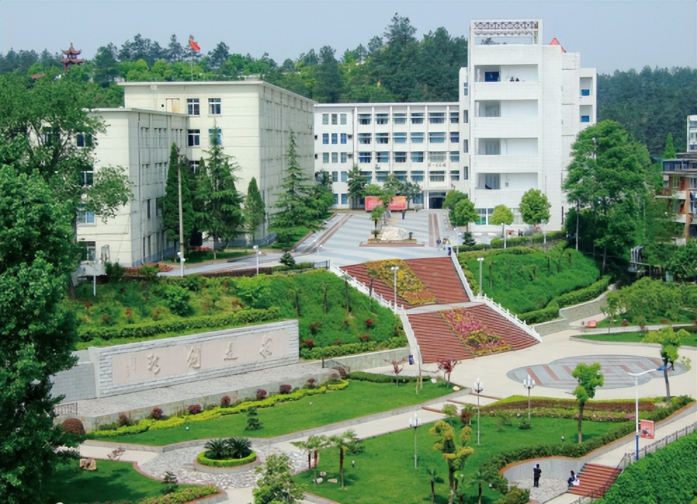 中国十大好就业的高校,中国就业率最好的985大学