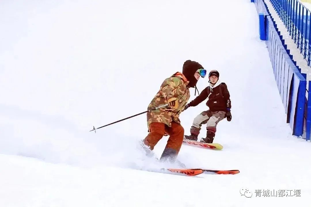 立冬气温仅13℃!快来领取都江堰专属的『入冬四件套』,品围炉暖食、享竹林温泉......成都1.5h直达~