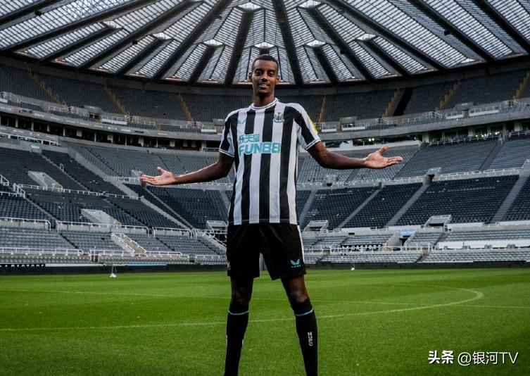 足坛最贵的中锋,史上最贵的球星