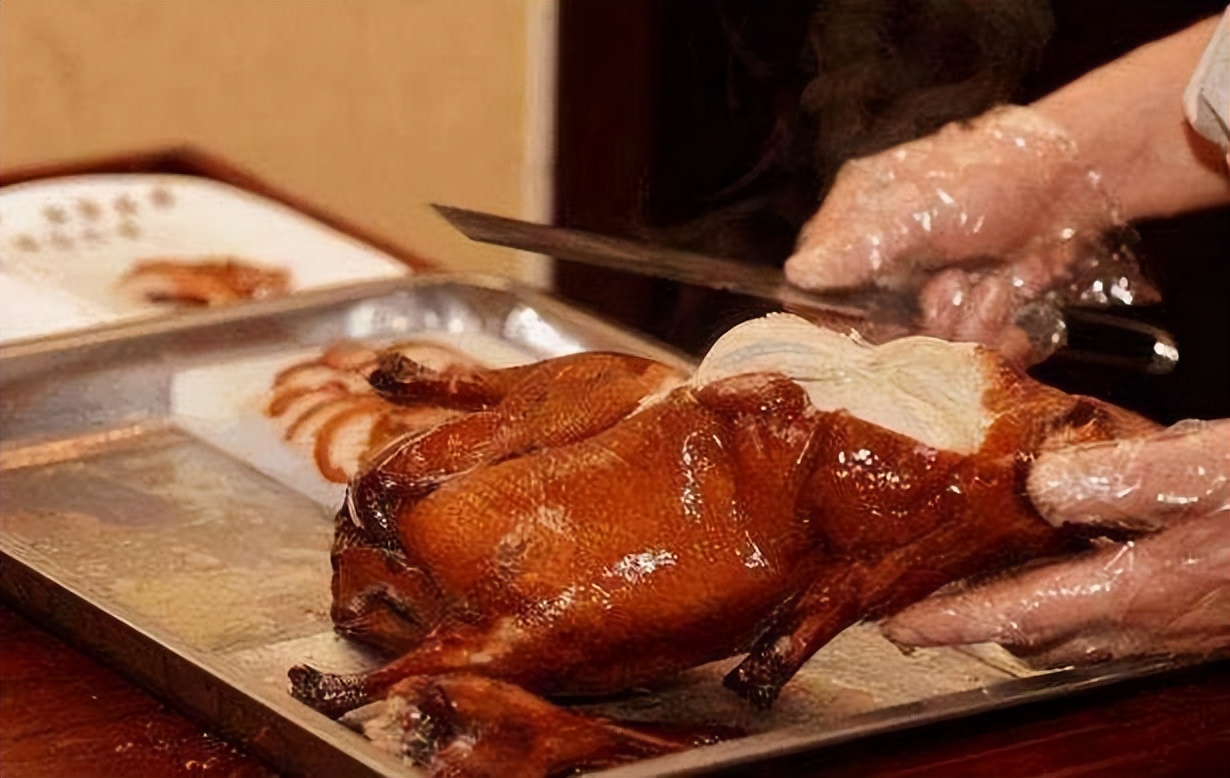 全聚德为什么要永远保存下去,北京全聚德烤鸭如何走下神坛的