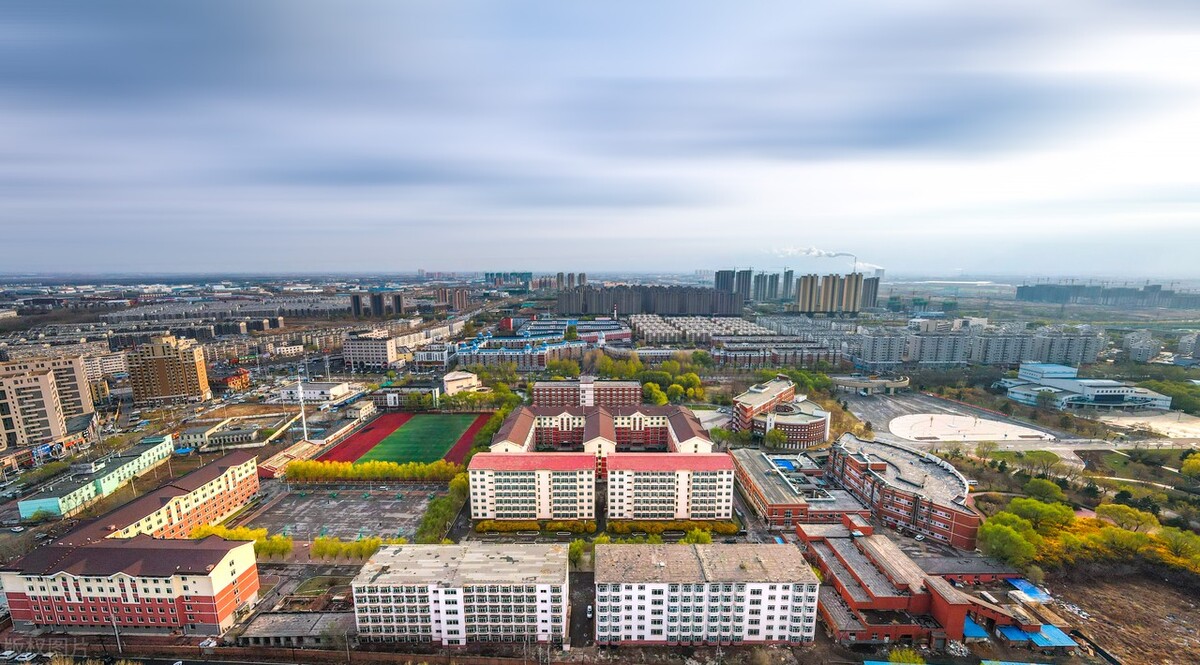 二本大学要不要选择到大城市,二本大学去大城市好还是小城市好