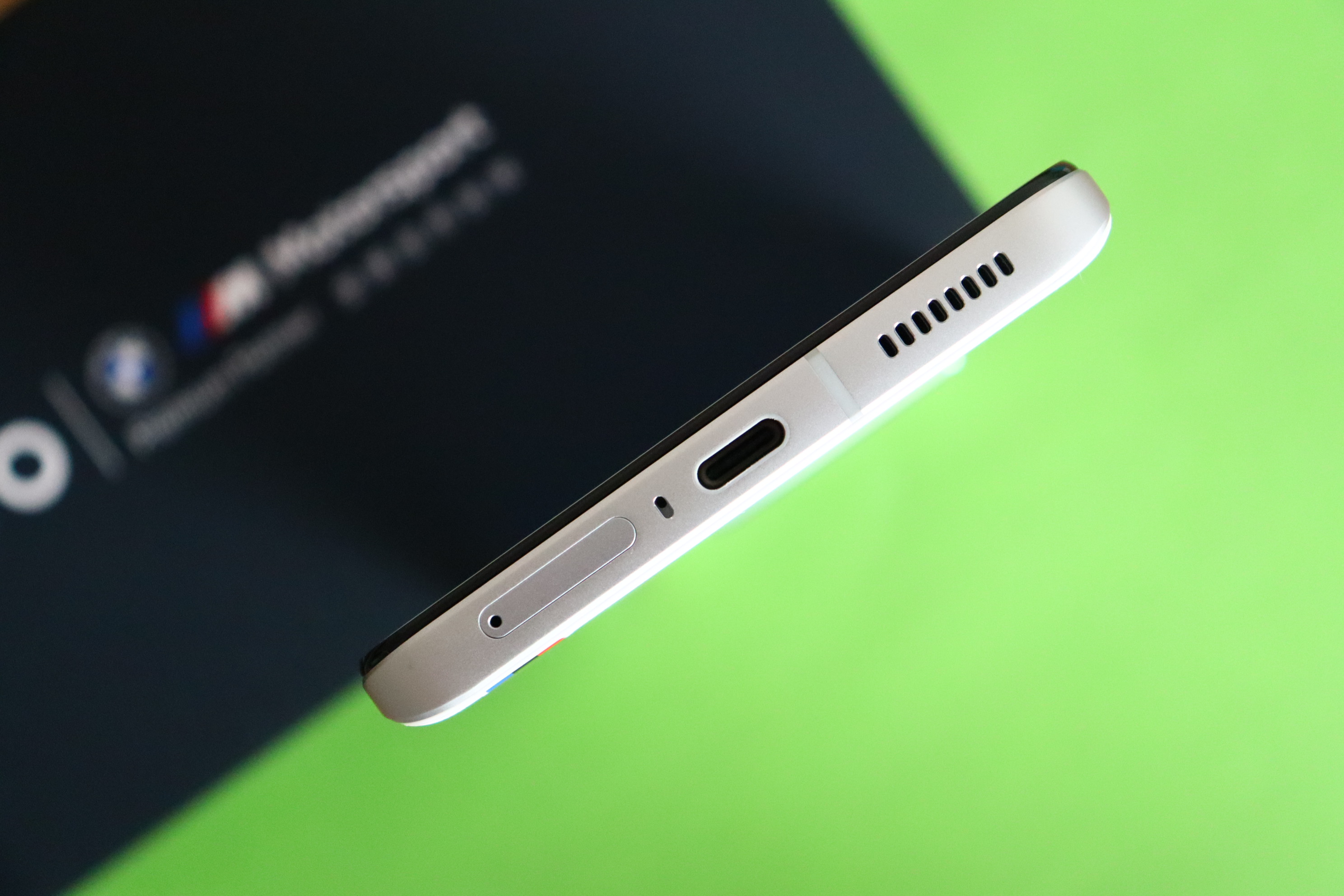 iQOO11是地表最强直屏旗舰吗,国产直屏旗舰iqoo11测评拍摄