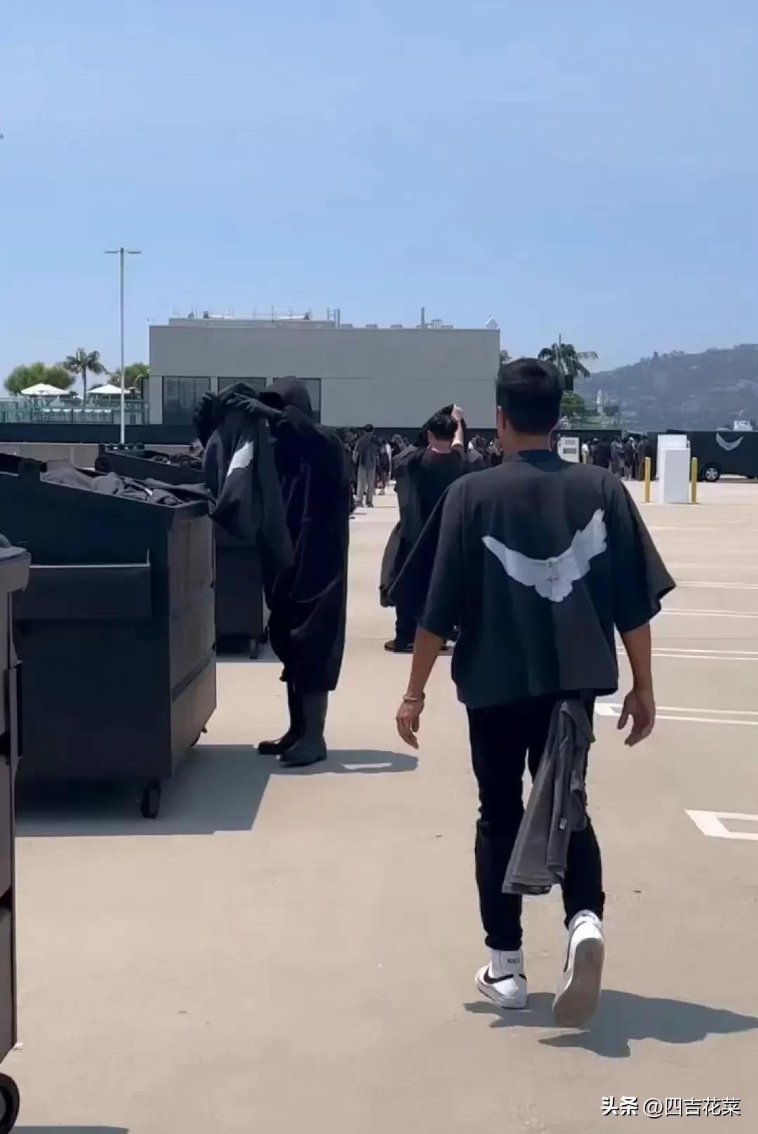 侃爷yeezy新鞋曝光,侃爷yeezy联名破洞牛仔