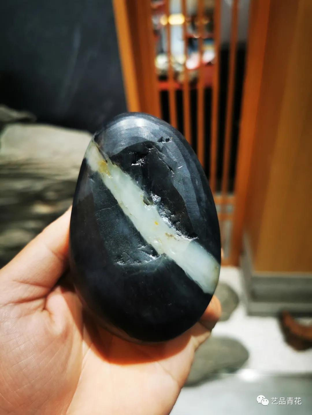 和田顶级青花籽料原石成交价格,青花玉籽料欣赏