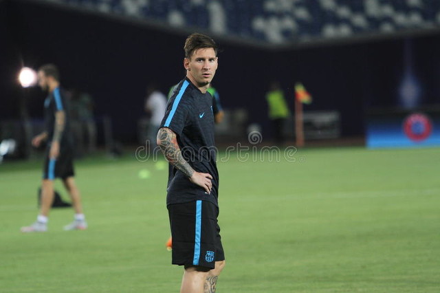 足球终究还是败给了时间,足球终归输给了时代