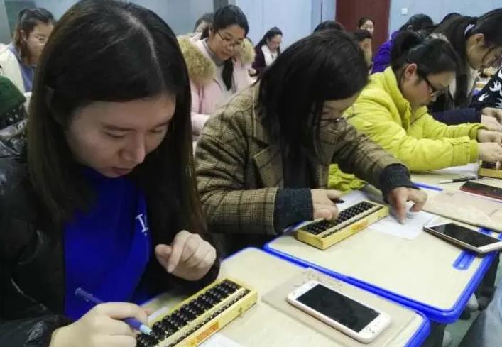 河南8岁神童何雪豪被军校录取,中国神童何雪豪现在什么军衔