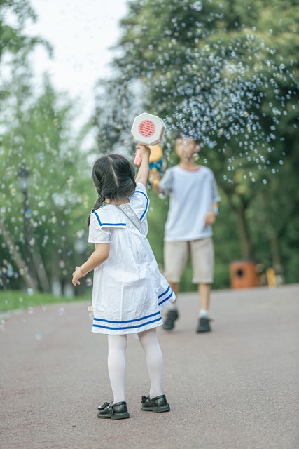 六一儿童节发朋友圈的句子和图片,六一儿童节发朋友圈文案图片