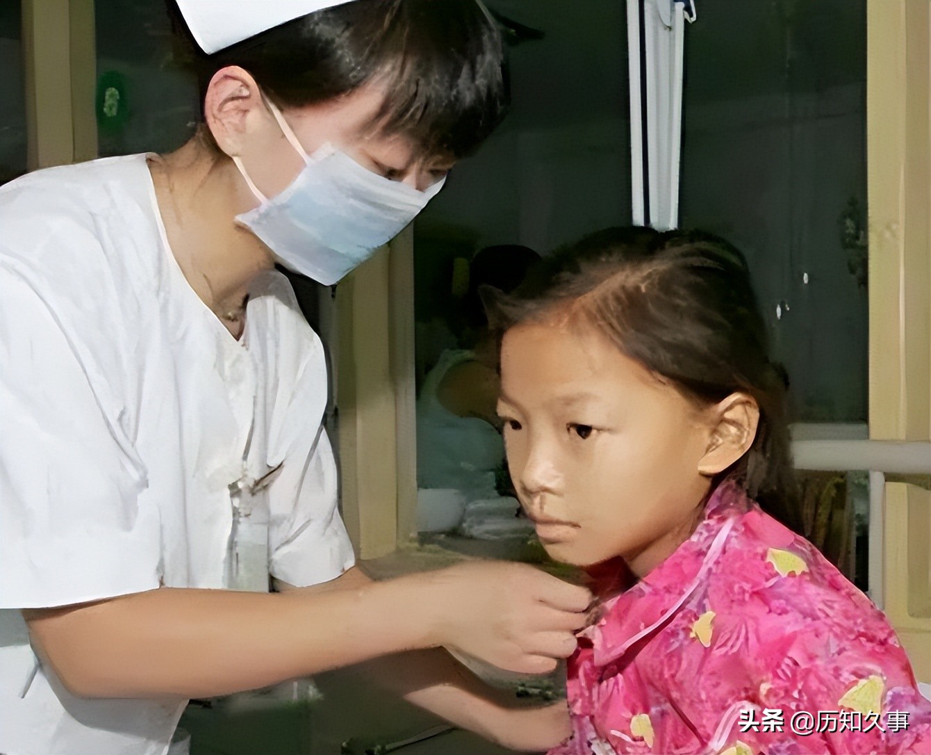 七岁女孩不幸得绝症后续,8岁白血病女孩为了养父写遗书