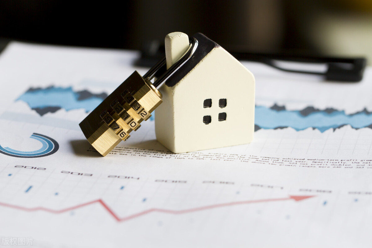 卖了郊区的房子到城里买车,卖了房子去小城市