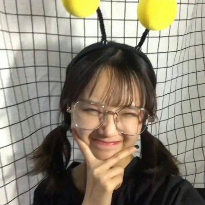 2023年非主流女生头像唯美,未来可期的唯美图片女生头像