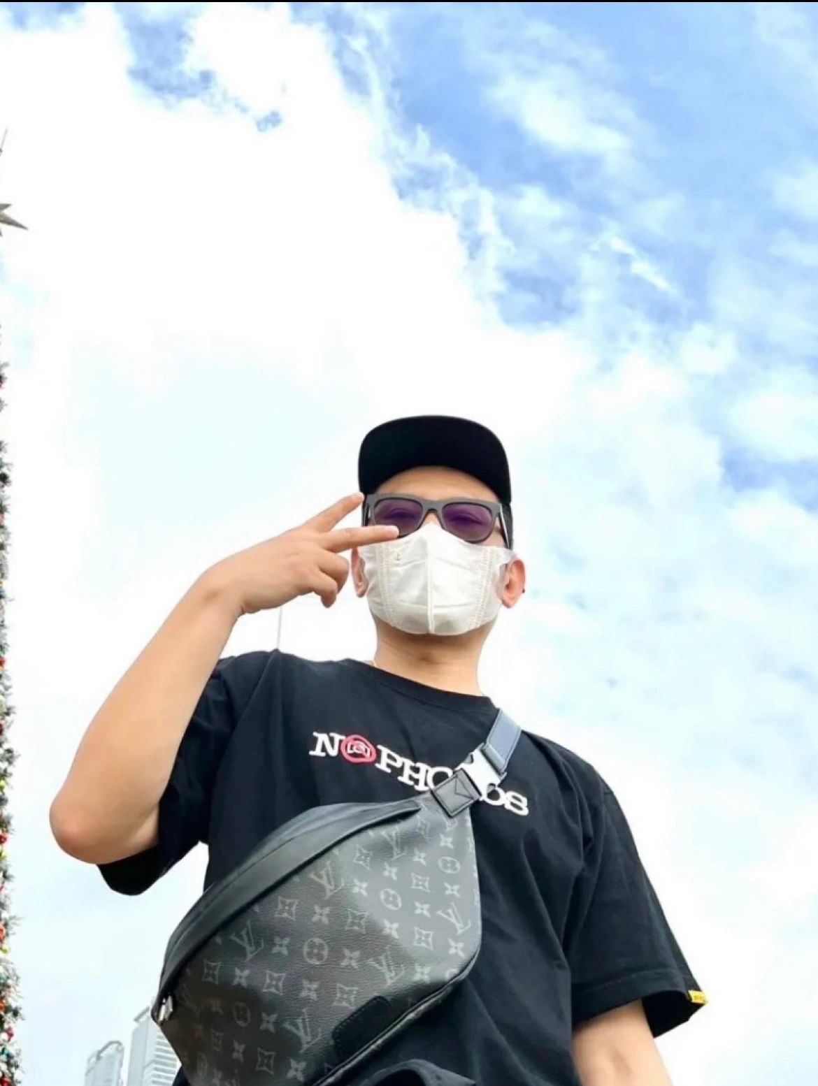 值得买的lv包男款,lv值得买的男士斜挎包推荐