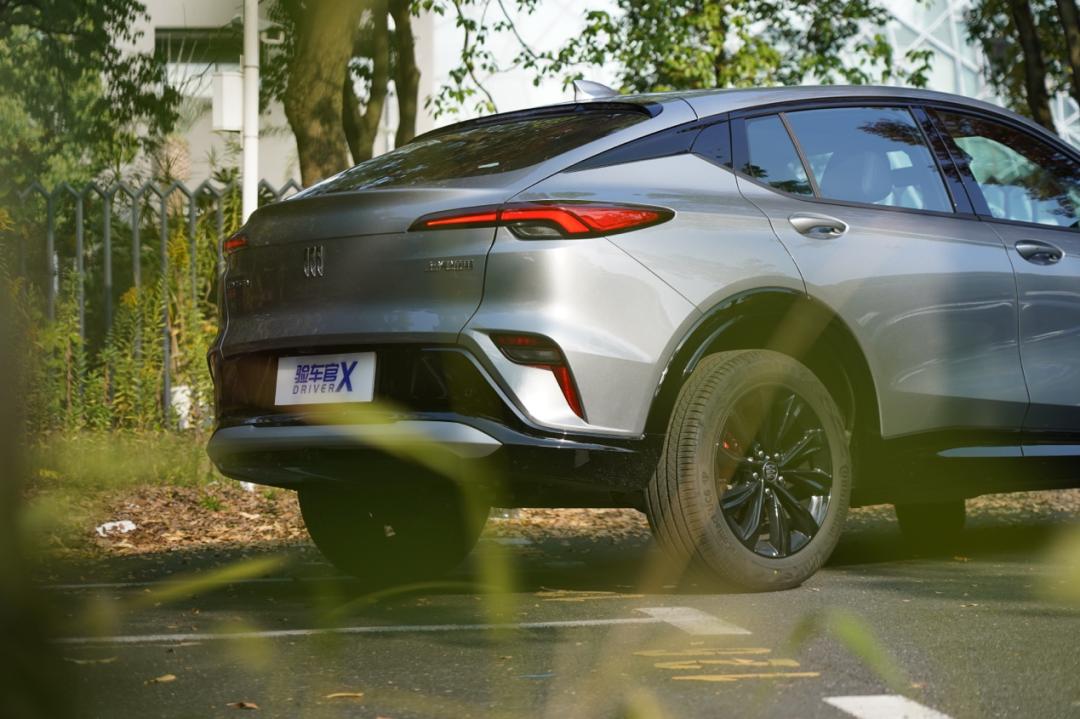 别克昂扬试驾,全新别克昂扬赛道试驾