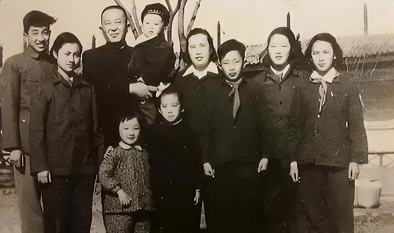 开国大将罗瑞卿八个子女唯独次子成为他的痛