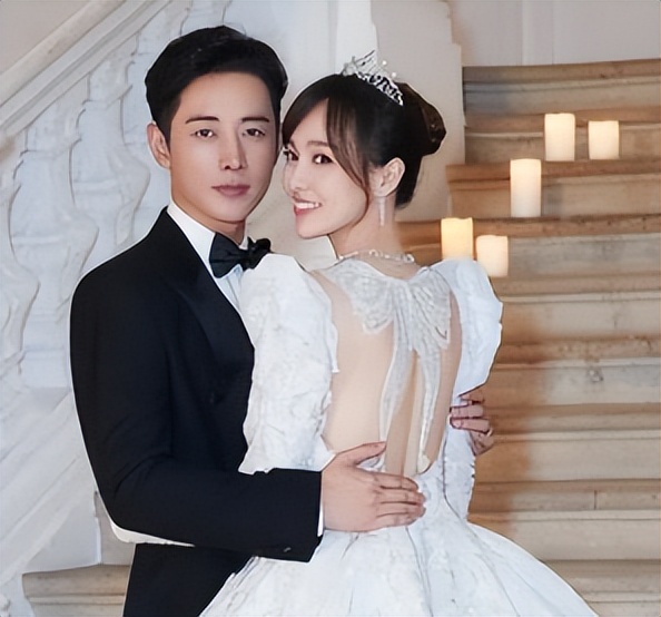 资本弃子唐嫣：获罗晋宠爱用四万手机壳，穿假货得罪苏芒遭封杀