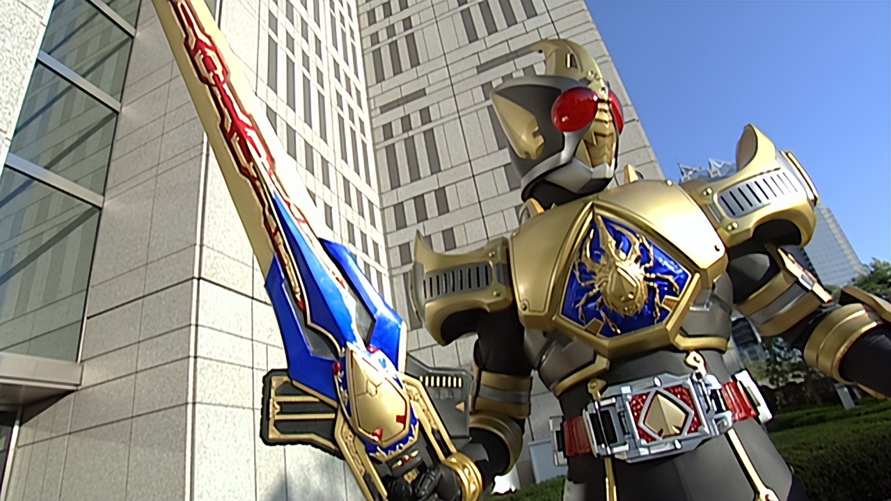 假面骑士剑第一次变成终极形态,假面骑士剑崎形态