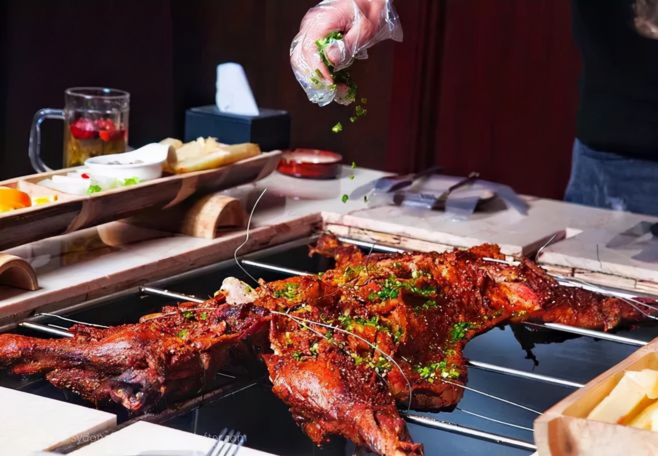 火了！新源又火了！全国瞩目，未来发展不可估量！为你的家乡比心