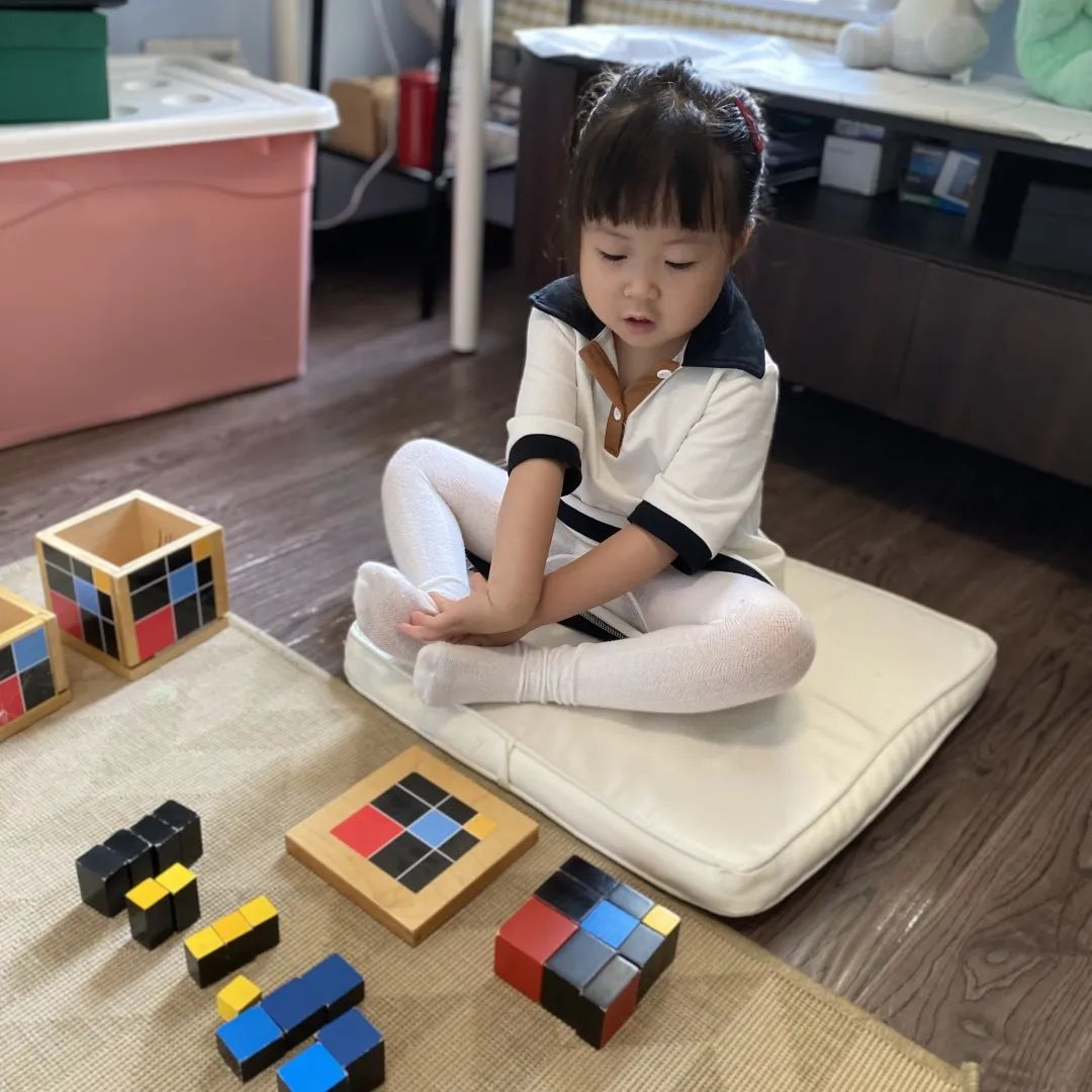 以强大师资力量为基石，益乐宝老师获赠锦旗