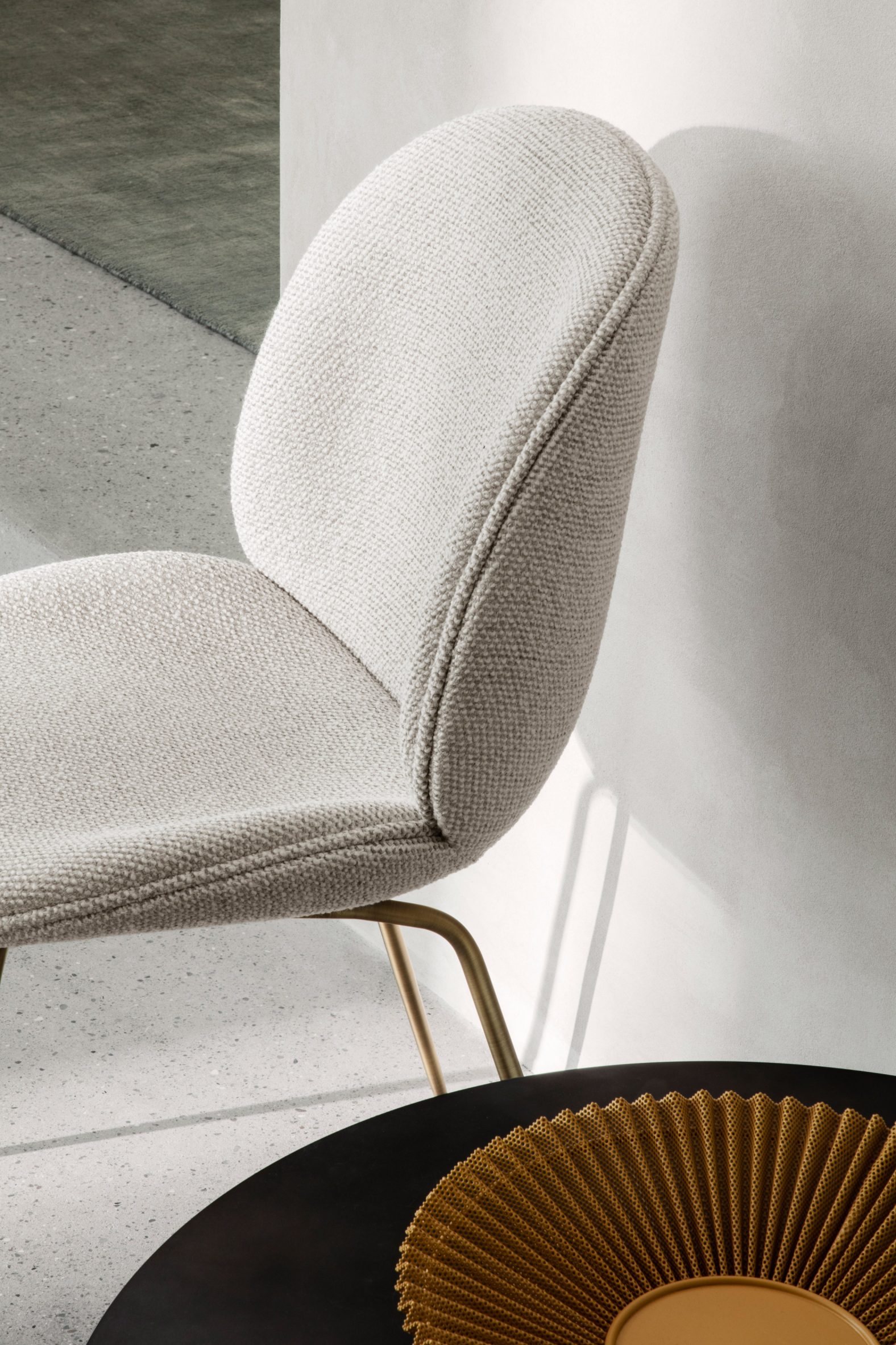 2021在时尚中创意，Dazeen陈列室12款椅子作品赏析