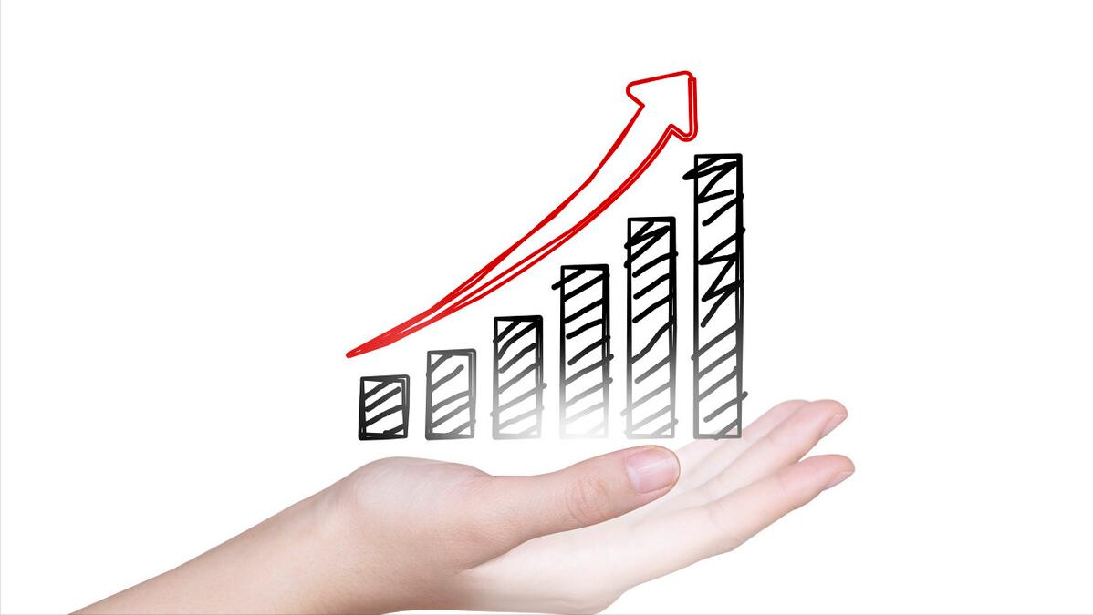 70岁以上老人的生活建议,老年人还能再婚或同居生活吗