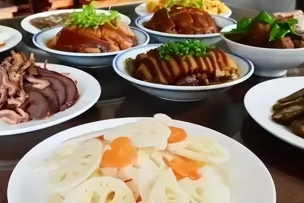 赏美景听自然乐曲,游玩景点峰峰