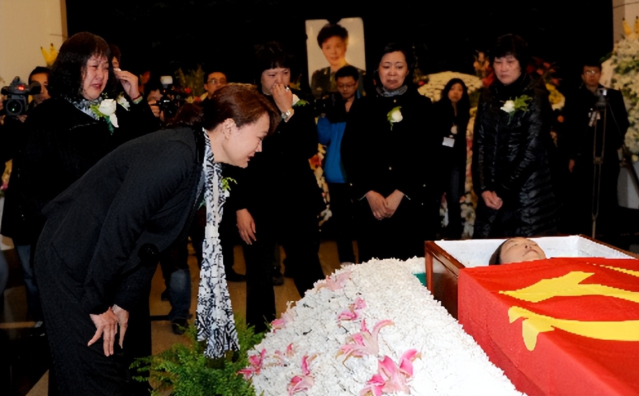 女排五连冠功臣陈招娣,王治郅与陈招娣