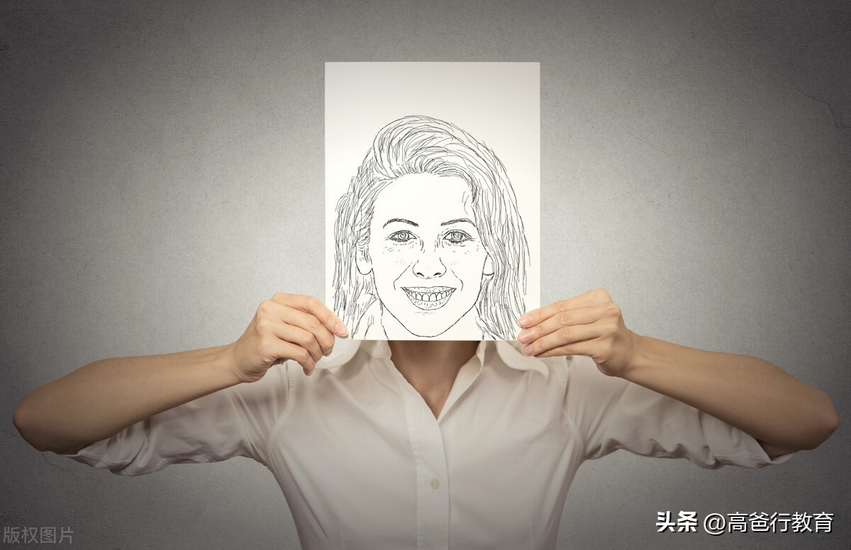 如果意识不到语文的变形功能，我们的目标就难以回到现实当中