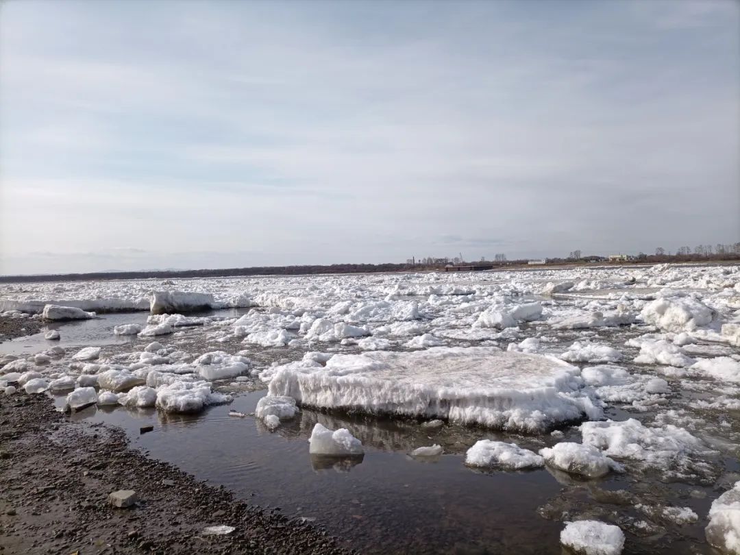黑龙江萝北名山段开江了吗,震撼开江
