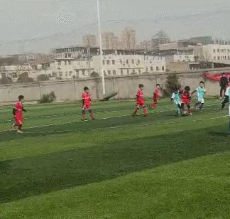 霸气无比演绎足球暴力美学,暴力美学足球