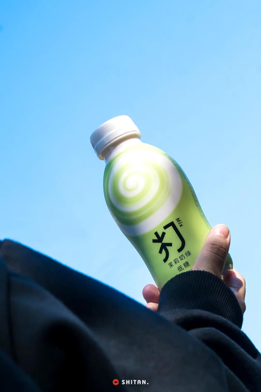 打奶茶真的好喝吗,之前很火的爆打奶茶