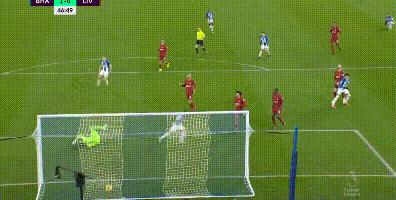 足球之夜拜仁皇马2-2战平,足坛精彩大战