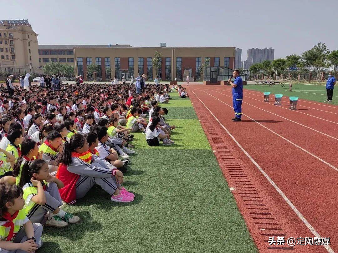 灞变笢瀹氶櫠鍖哄ぉ椹晳鎻撮槦,瀹氶櫠鍖哄ぉ椹晳鎻撮槦