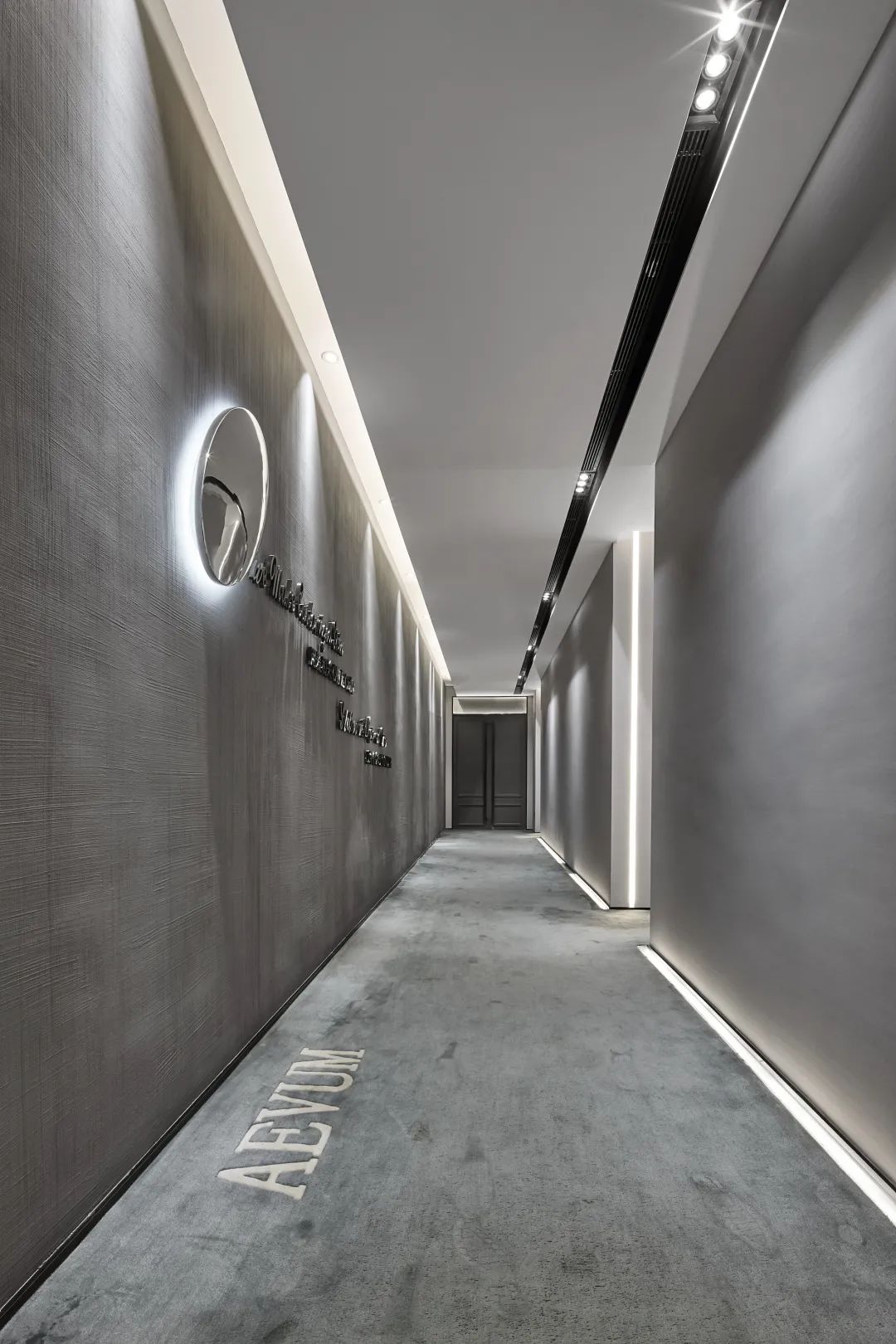 MOSOM墨森设计｜AEVUM奥斯芬KKONE店：呈演优雅风尚