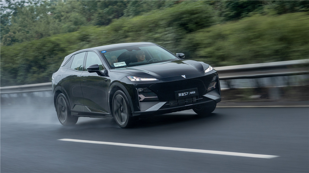 深蓝s7增程版200max10万落地,深蓝s7增程版200max测评实际续航