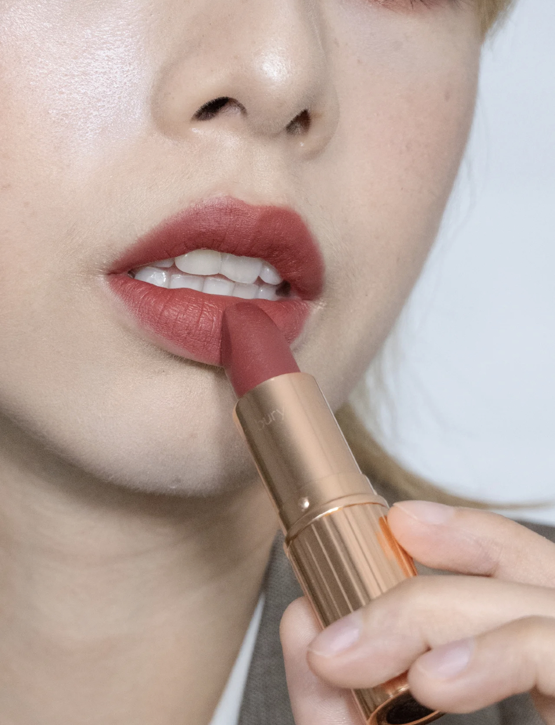 黄皮最显白的十大口红色号图片,黄皮显白口红香奈儿