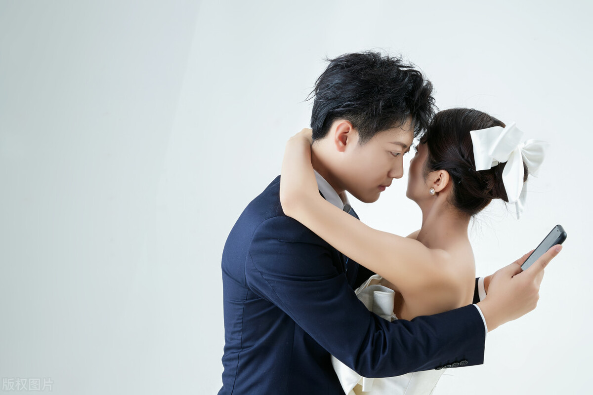 “妞妞”“端午”要有新妈了!网红宠物博主小马甲求婚成功