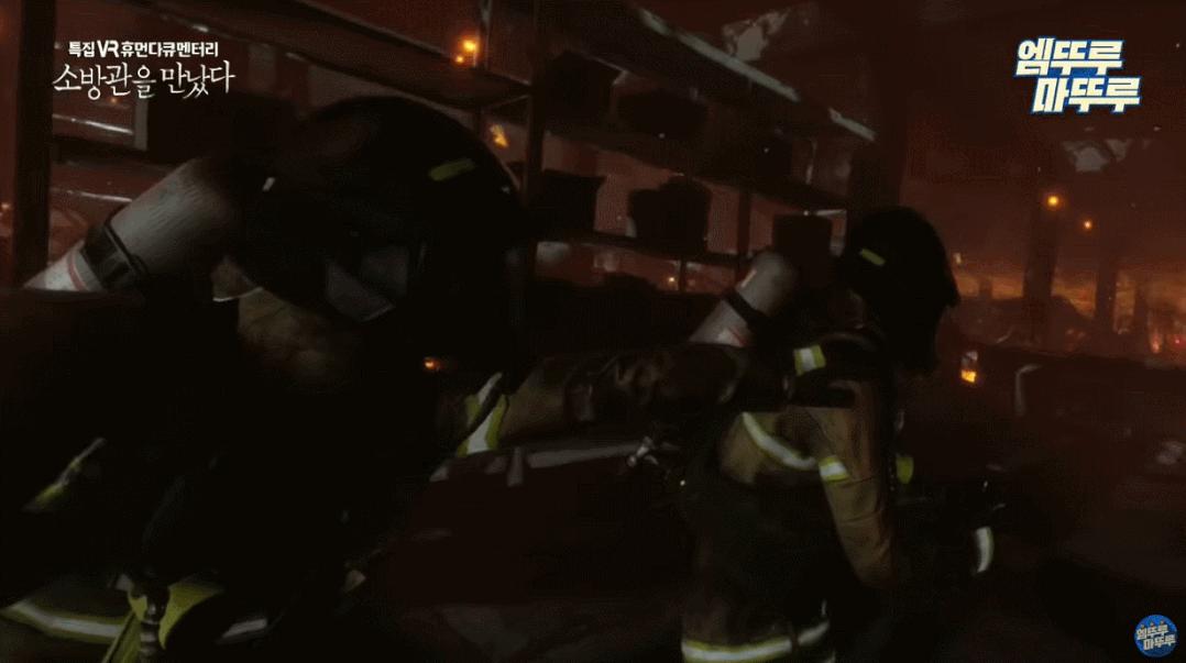 耗资7亿“复活”女儿后，她让患癌去世的母亲重生，惹哭网友：太心酸了