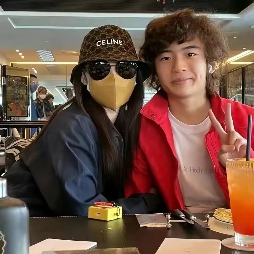 谢霆锋王菲露面视频,谢霆锋王菲或同台演出