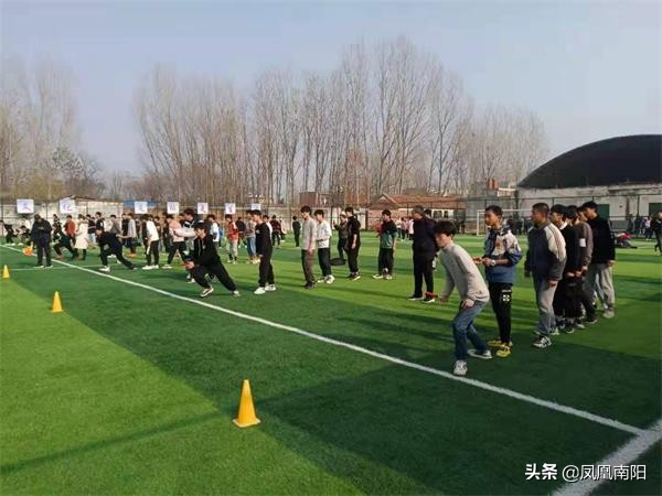 邓州市刘集镇一初中运动会,邓州刘集一初中文艺汇演