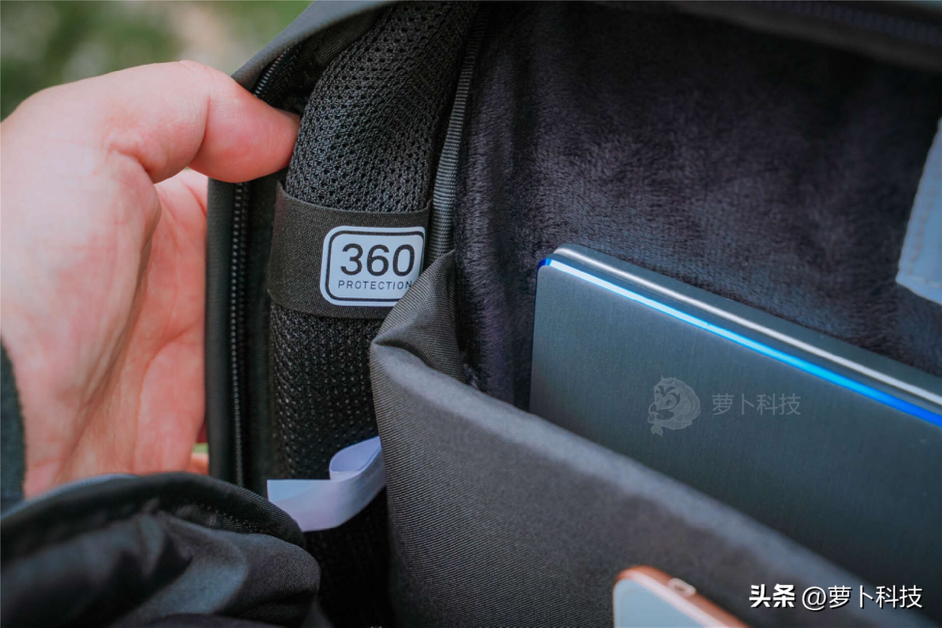 笔记本360°环绕保护,好看又能装,苹果合作品牌INCASE背包评测