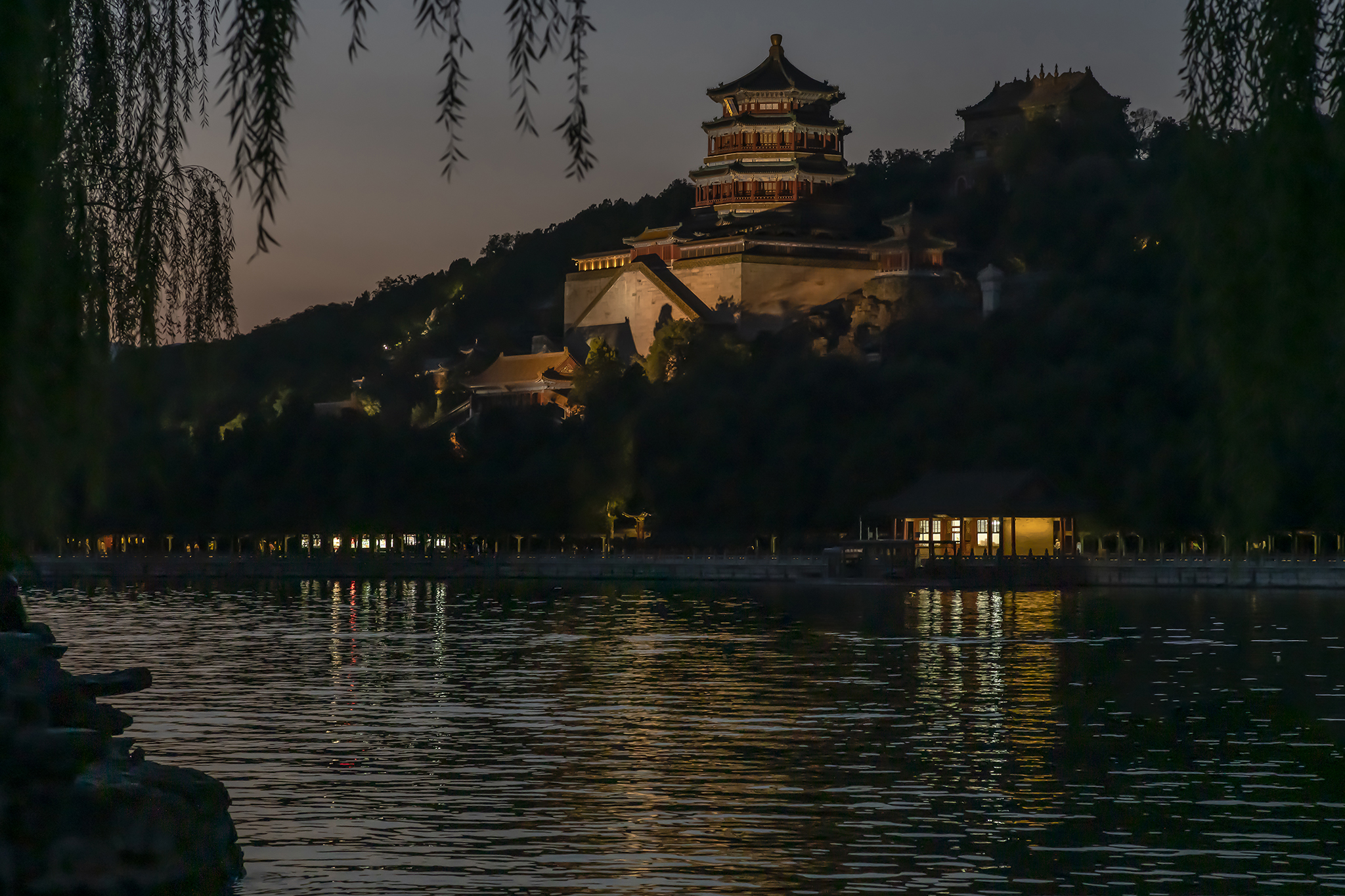 走颐和清漪，赏皇家园林之十一：昆明湖东堤（修订版）