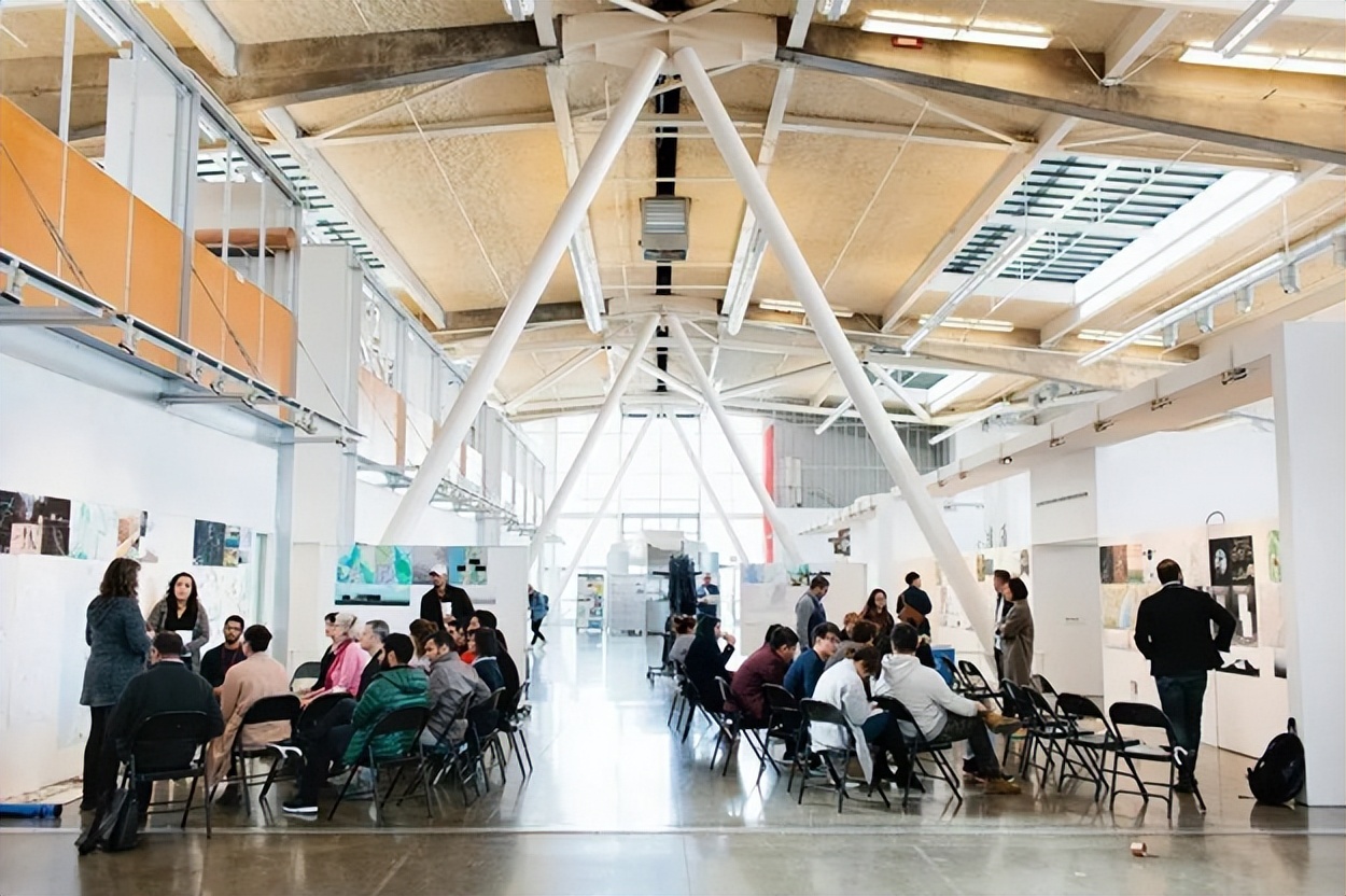 艺术院校太水？花200w去读到底是否值得？