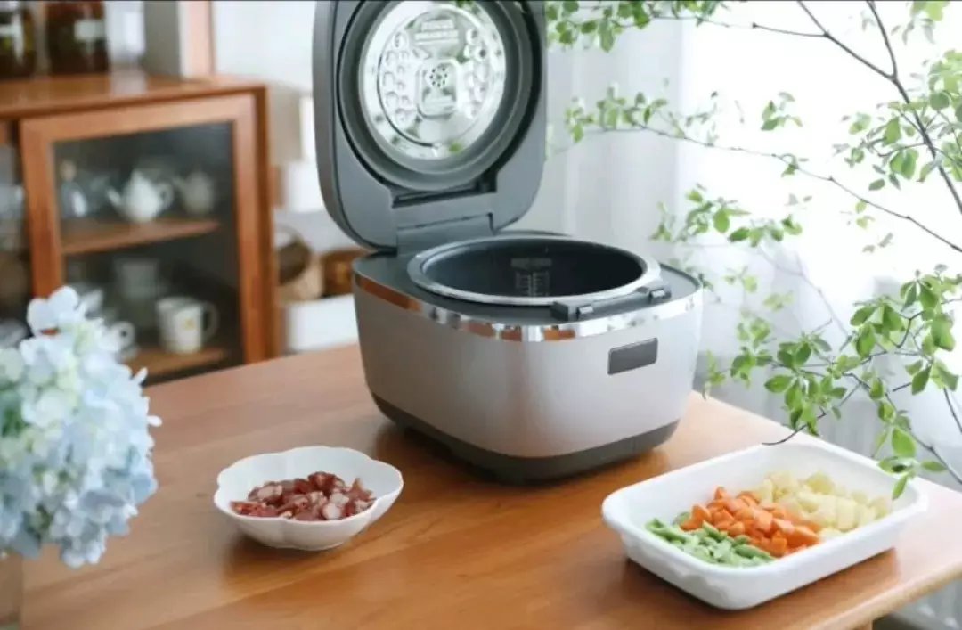 100多和1000多电饭煲什么区别,电饭煲便宜的跟贵的有什么区别