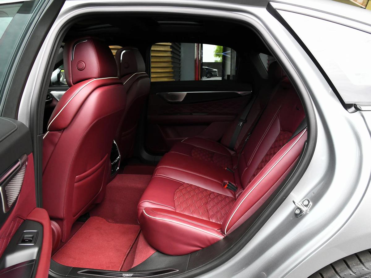 低调豪华的轿车,低调又高级的轿车