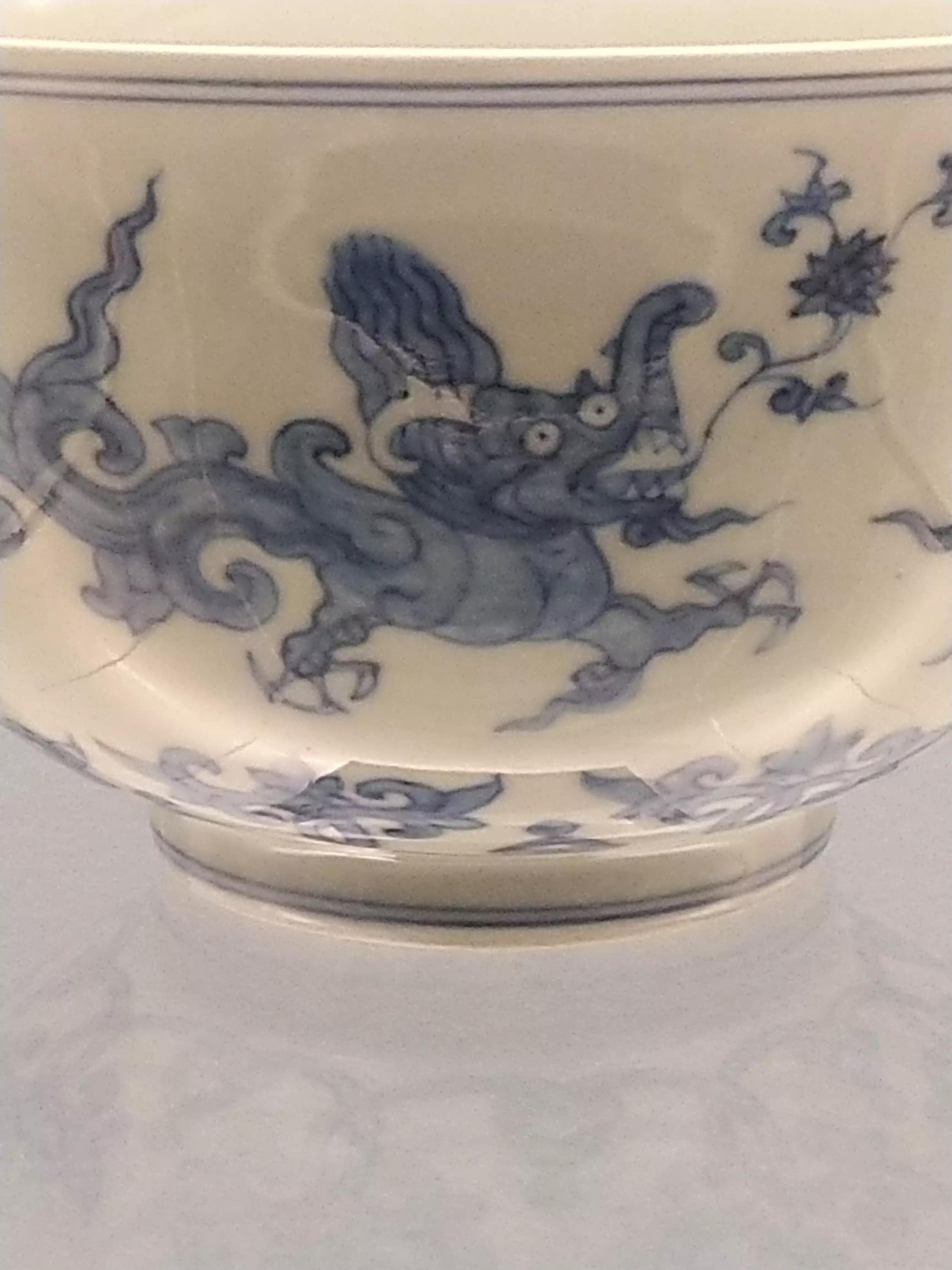 成化青花的鉴别方法,成化青花与仿品的区别